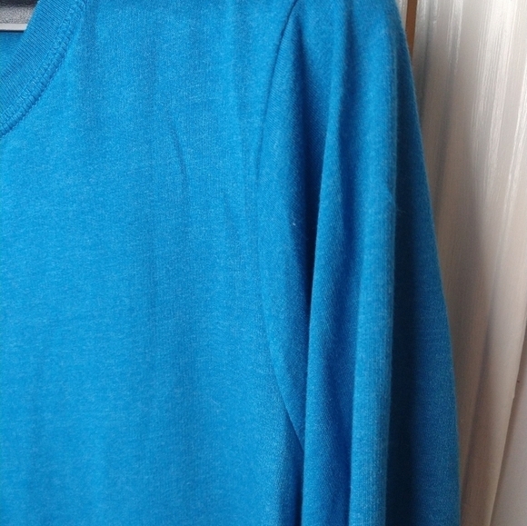 $ St. John's bay teal front pocket side snap sweatshirt. Size PXL - Picture 2 of 11